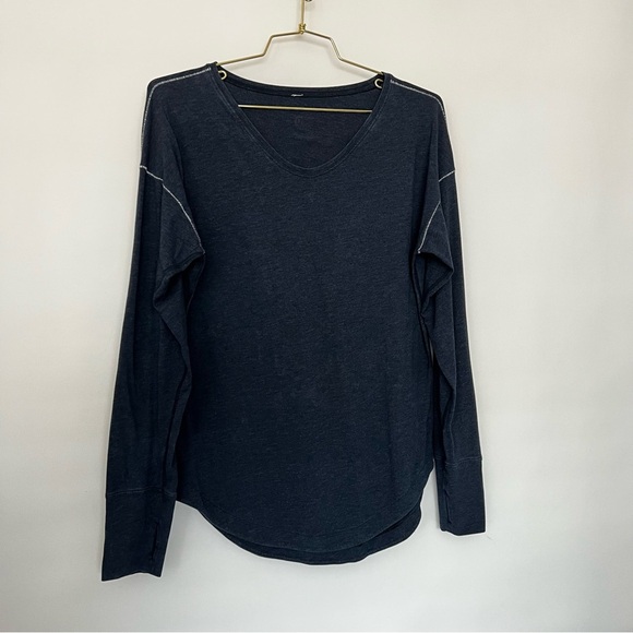 Lululemon Yogini 5 Year Long Sleeve Tee Pima Cotton Size 12/14 Navy Blue - Picture 1 of 7